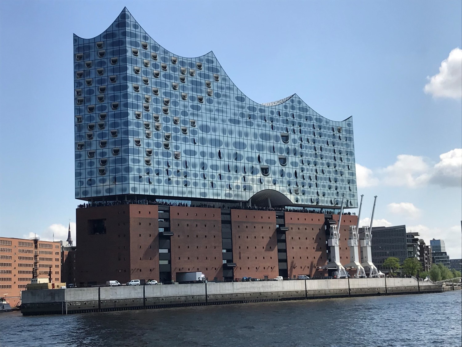 Elfi Hamburg Hamburg Elbphilharmonie liebevoll Elfi genannt